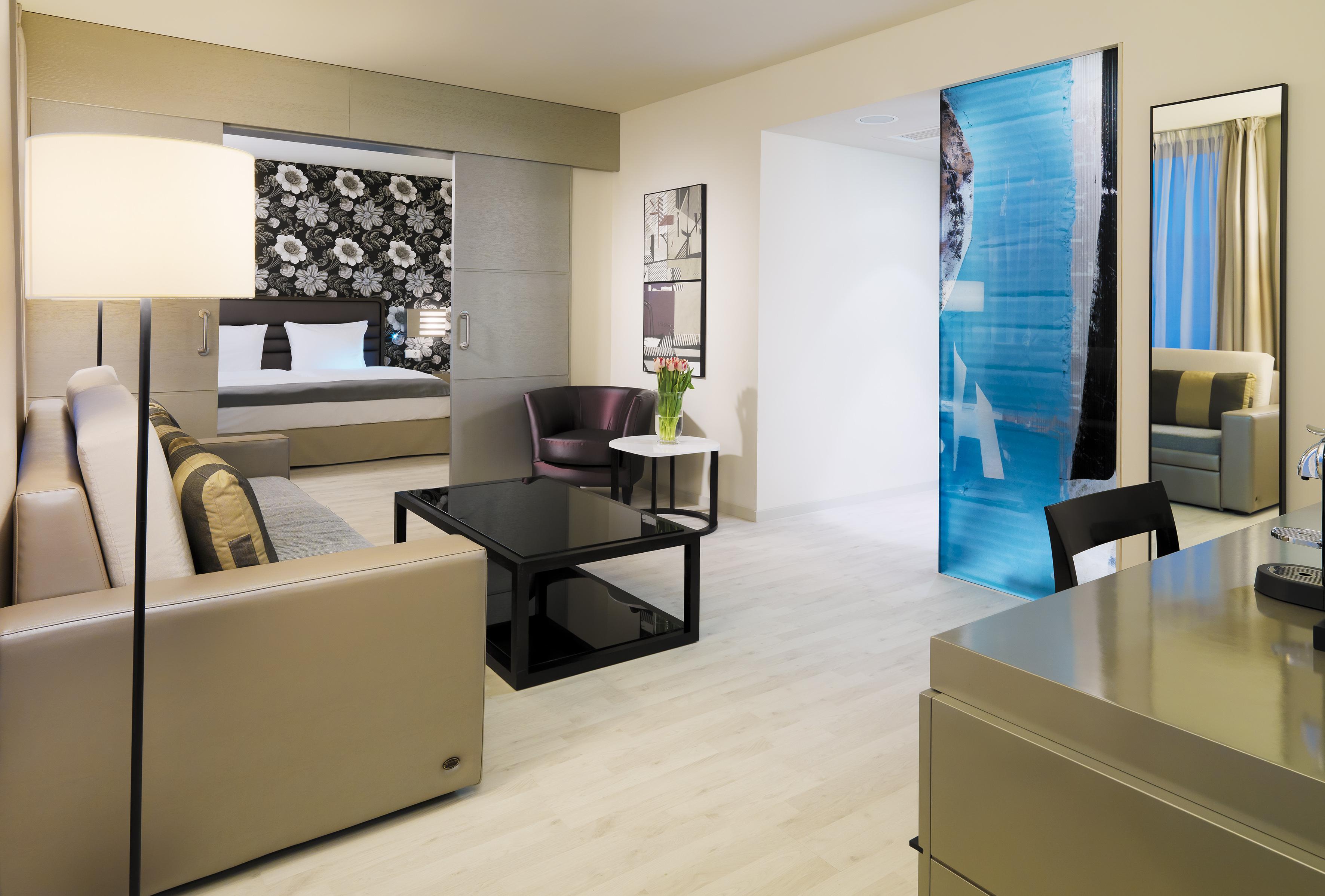 Hotel H10 Ku'damm 4*